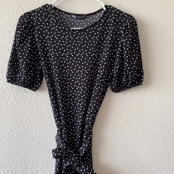 Long dress with polka dots - Picture 2 of 4